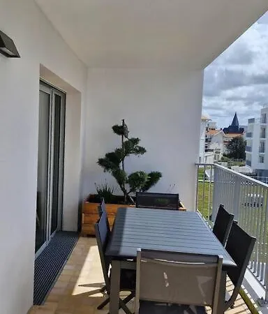 Apartment 2 Neuf Bord De
